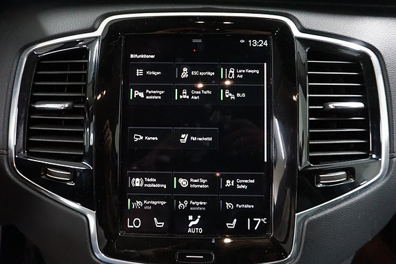 Volvo XC90 22 of 29
