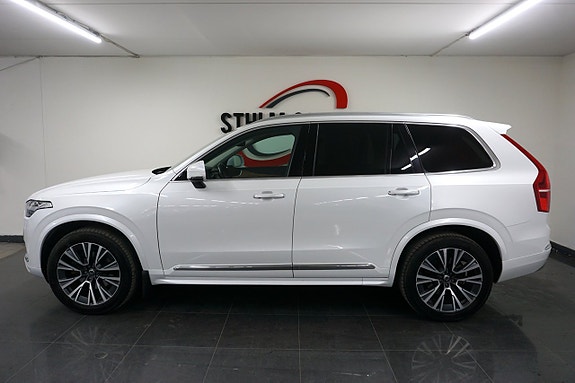Volvo XC90 3 of 5