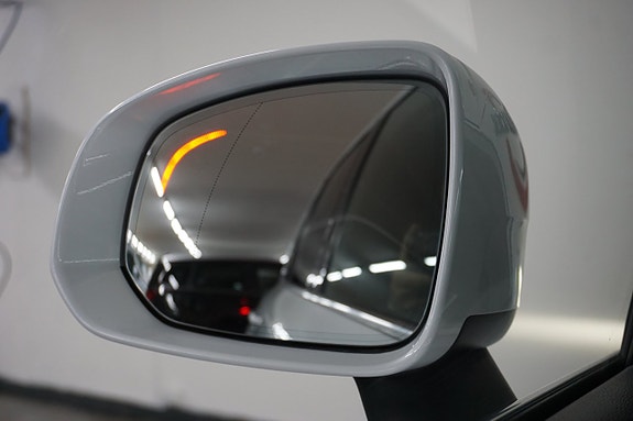 Volvo XC90 19 of 29