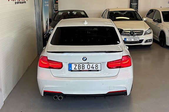 BMW 320d 11 of 27