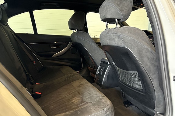 BMW 320d 16 of 27