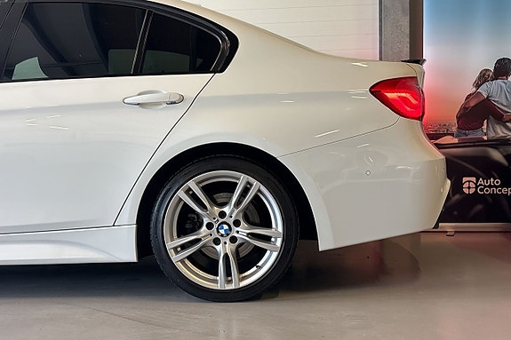 BMW 320d 6 of 27