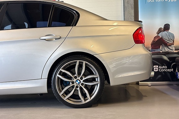 BMW 335i 6 of 21