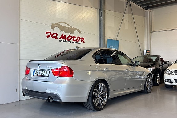BMW 335i 7 of 21