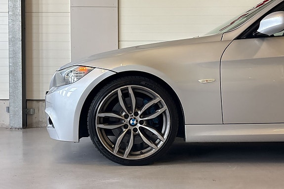 BMW 335i 5 of 21