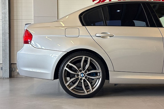 BMW 335i 11 of 21