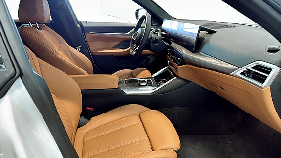 BMW i4 3 of 5