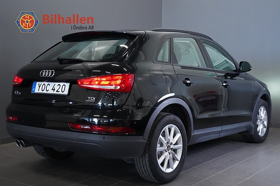 Audi Q3 2 of 5
