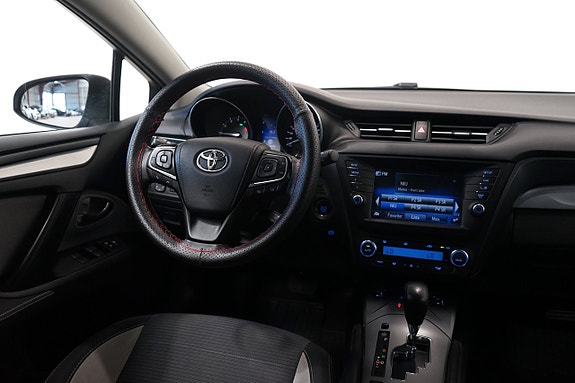 Toyota Avensis 5 of 5