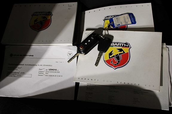 Abarth 595 25 of 25