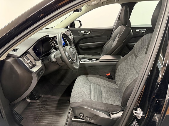 Volvo XC60 8 of 18