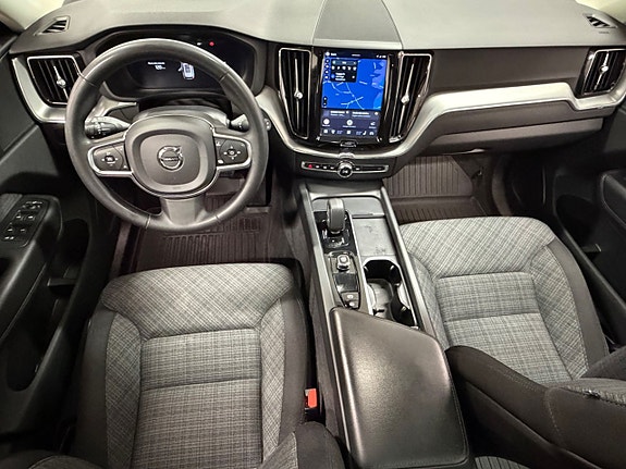 Volvo XC60 12 of 18