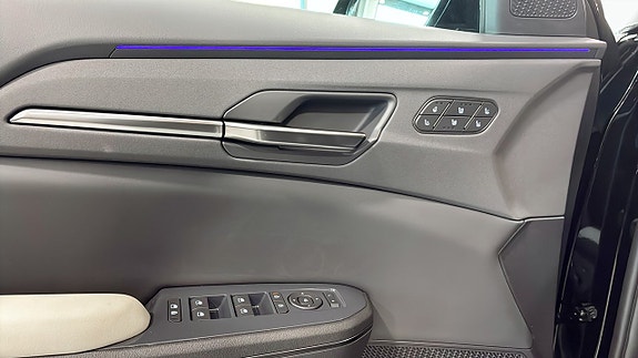 Kia EV5 11 of 12