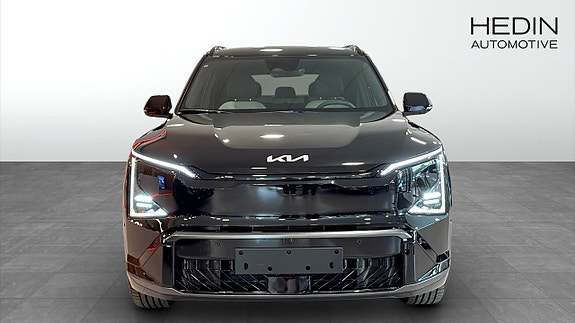 Kia EV5 8 of 12
