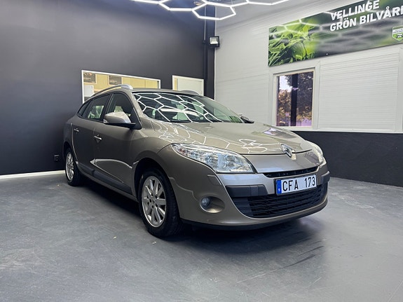 Renault Megane 2 of 12