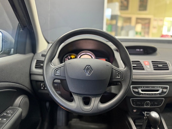 Renault Megane 10 of 12