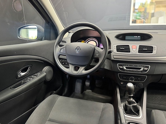 Renault Megane 8 of 12
