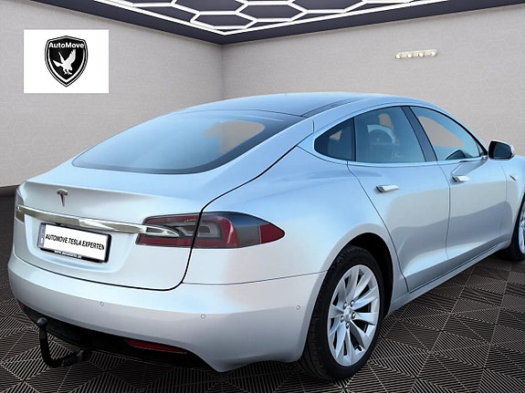 Tesla Model S 5 of 5