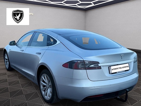 Tesla Model S 7 of 23