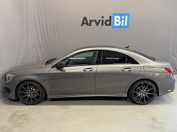 Mercedes-Benz CLA250 4 of 5