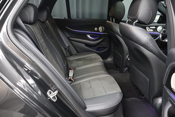 Mercedes-Benz E300 de 19 of 29