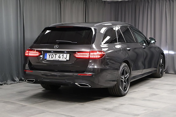 Mercedes-Benz E300 de 2 of 29