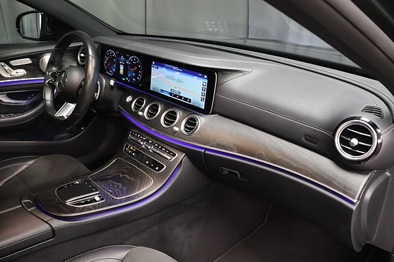 Mercedes-Benz E300 de 16 of 29