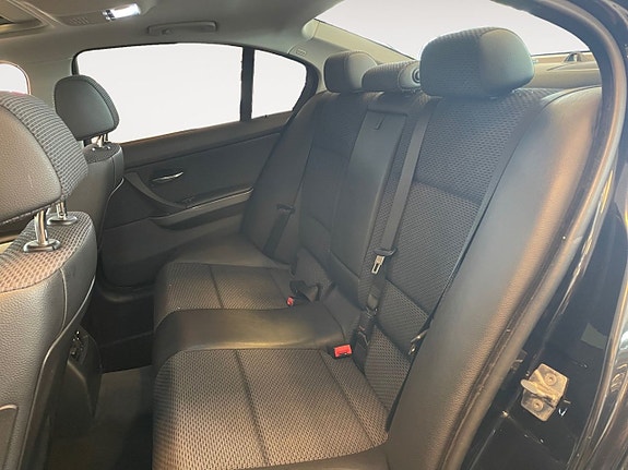 BMW 320 14 of 26