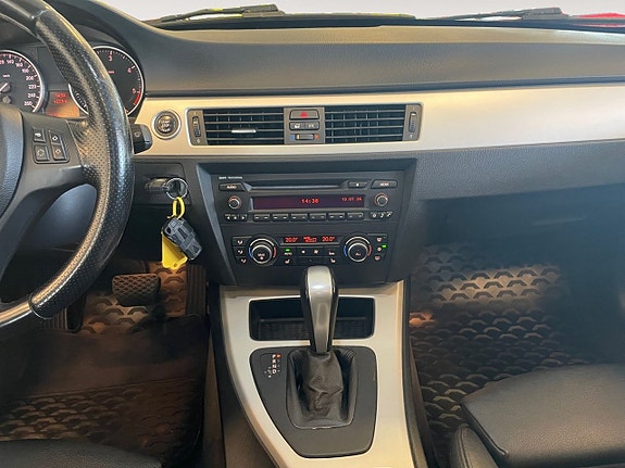 BMW 320 11 of 26