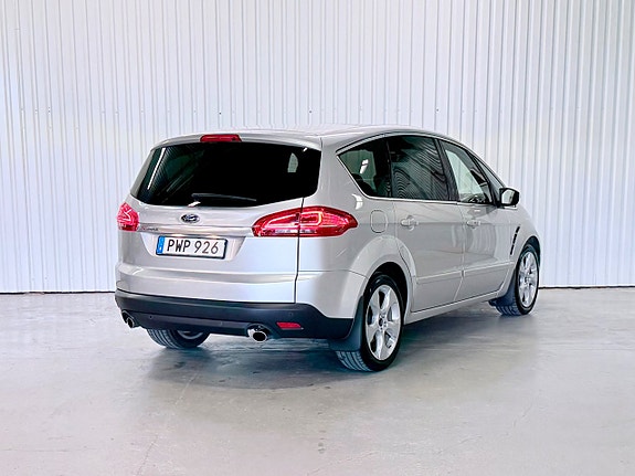 Ford S-MAX 3 of 5
