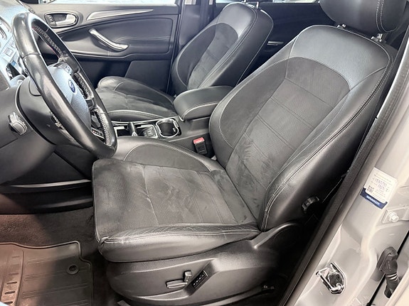 Ford S-MAX 10 of 18