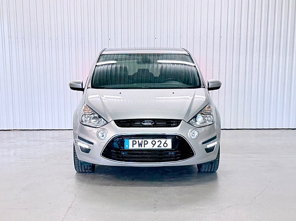 Ford S-MAX 8 of 18