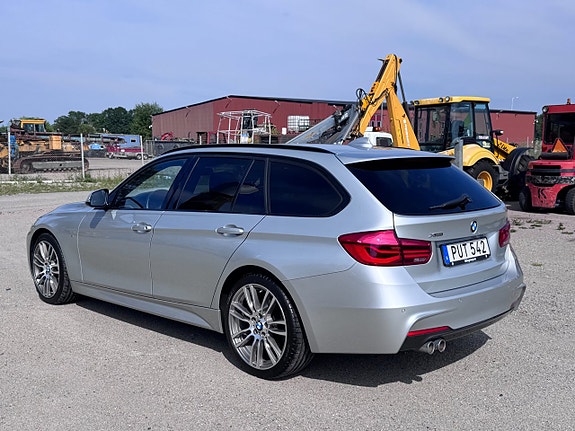 BMW 320d 14 of 24