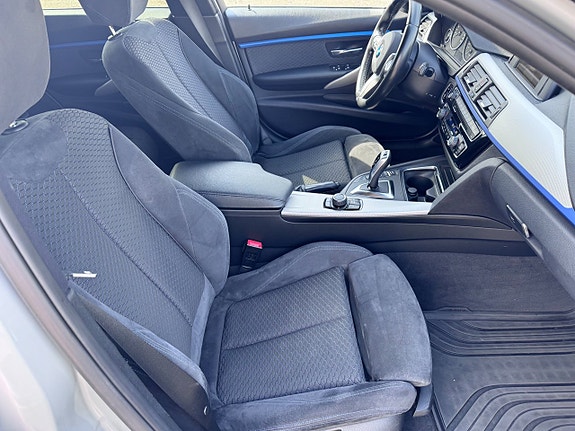 BMW 320d 18 of 24
