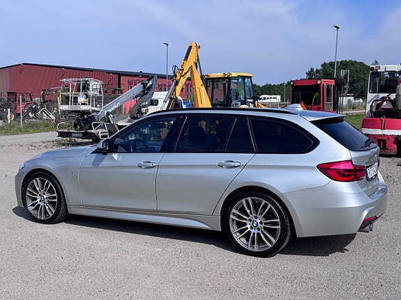 BMW 320d 15 of 24