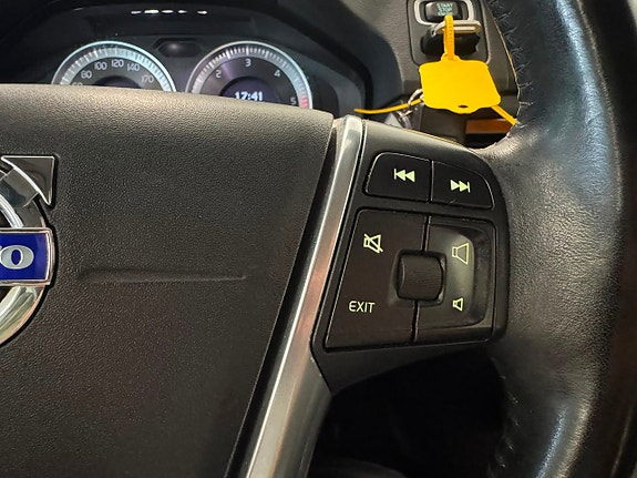 Volvo V70 15 of 25
