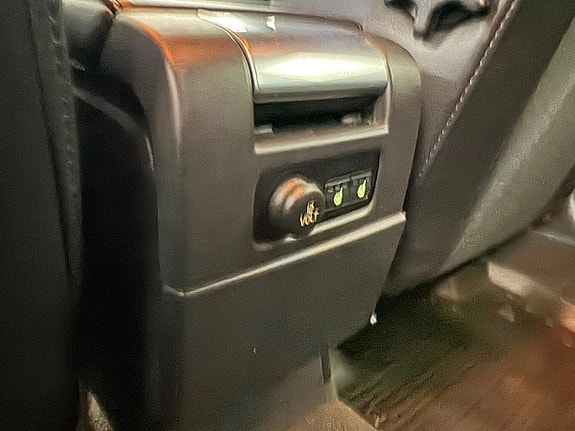 Volvo V70 22 of 25