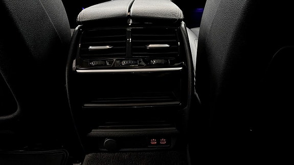 BMW 530e 15 of 16