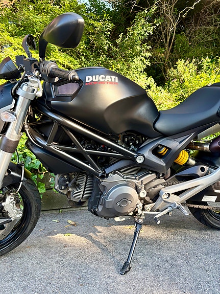 Ducati Monster 4 of 21
