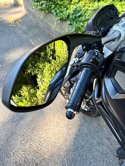 Ducati Monster 17 of 21