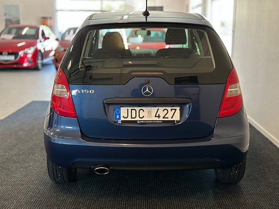 Mercedes-Benz A150 3 of 5