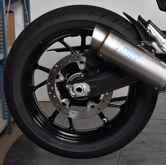 BMW F 900 R / MYCKET UTRUSTAD/ 11 of 17