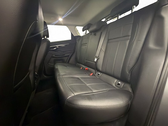 Land Rover Range Rover Evoque 29 of 30