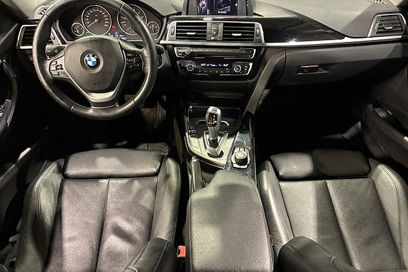 BMW 320 11 of 17