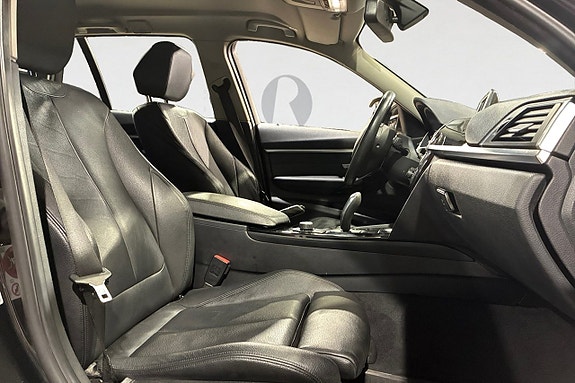 BMW 320 15 of 17