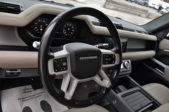 Land Rover Defender 110 7 of 23