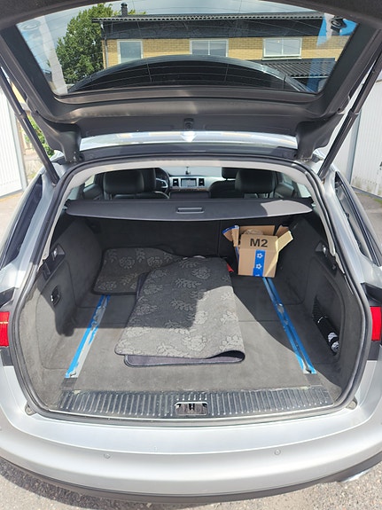 Jaguar XF 8 of 14