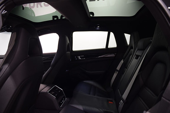 Porsche Panamera 4 11 of 18