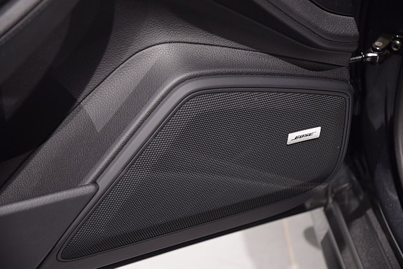 Porsche Panamera 4 8 of 18