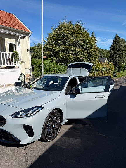 BMW M135i 8 of 17